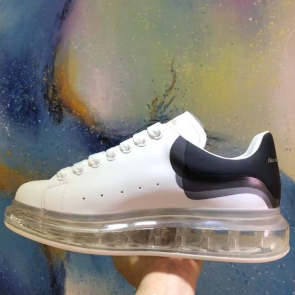 🌹NWT🌹Alexander McQueen white-black  sneakers